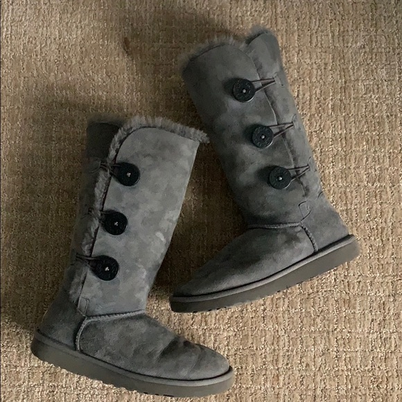 Tall Bailey Button Grey Uggs - Picture 4 of 6